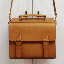 Load image into Gallery viewer, L01-0001 Unisex crossbody leather bag PDF patterns
