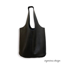 Load image into Gallery viewer, L05-0003 PDF patterns for small leather tote bag
